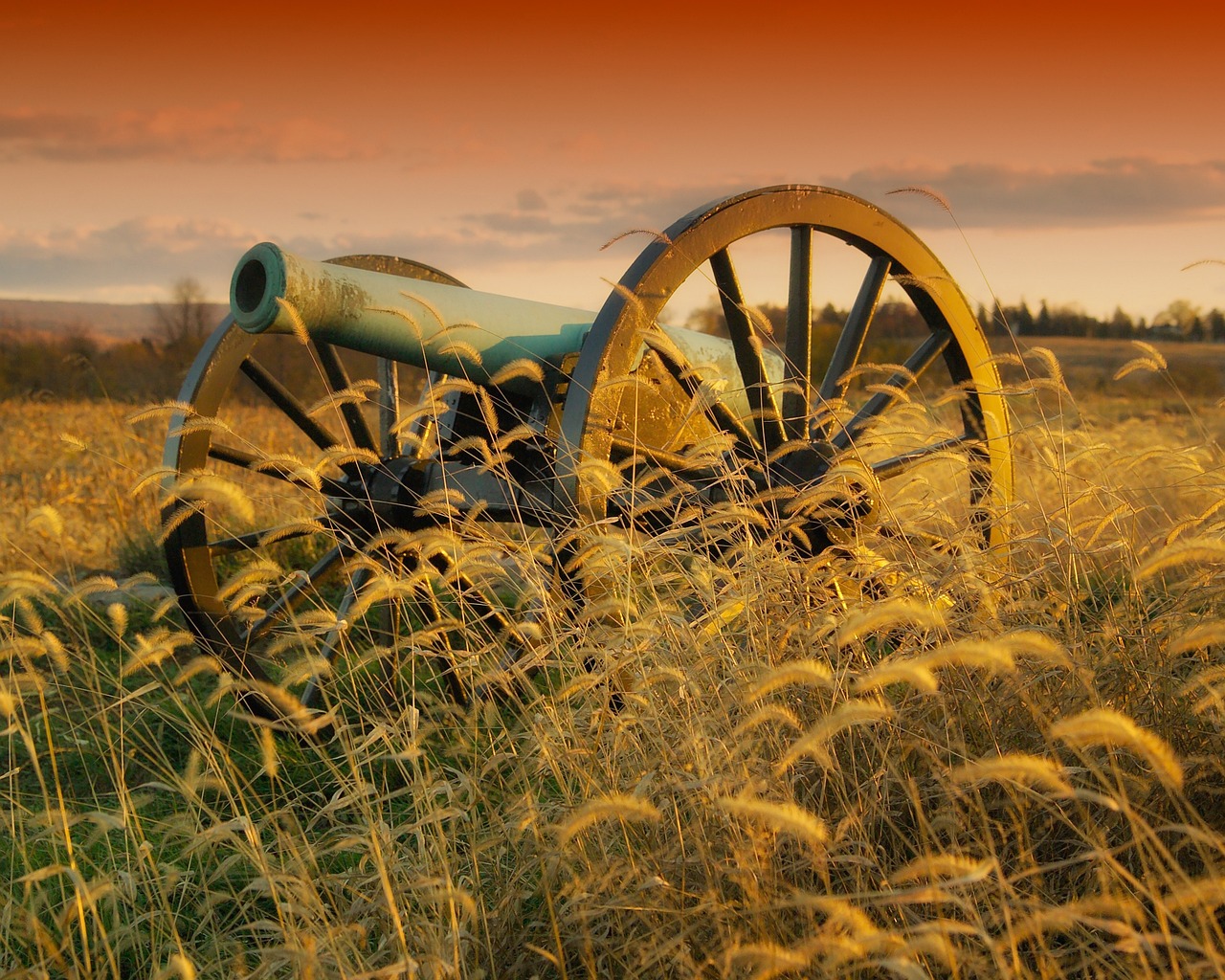 Antietam, maryland, cannon, battlefield, landscape, plants, sky, clouds, nature, outside, countryside, summer, spring, historic, historical, landmark, brown nature, brown spring, brown sky, brown land