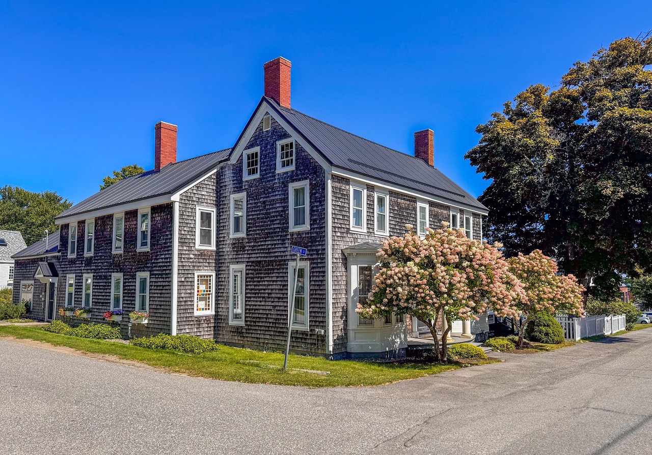 House, flowers, flower background, nature, maine, flower wallpaper, architecture, beautiful flowers, traditional, landscape, United States, Eastport, Maine
