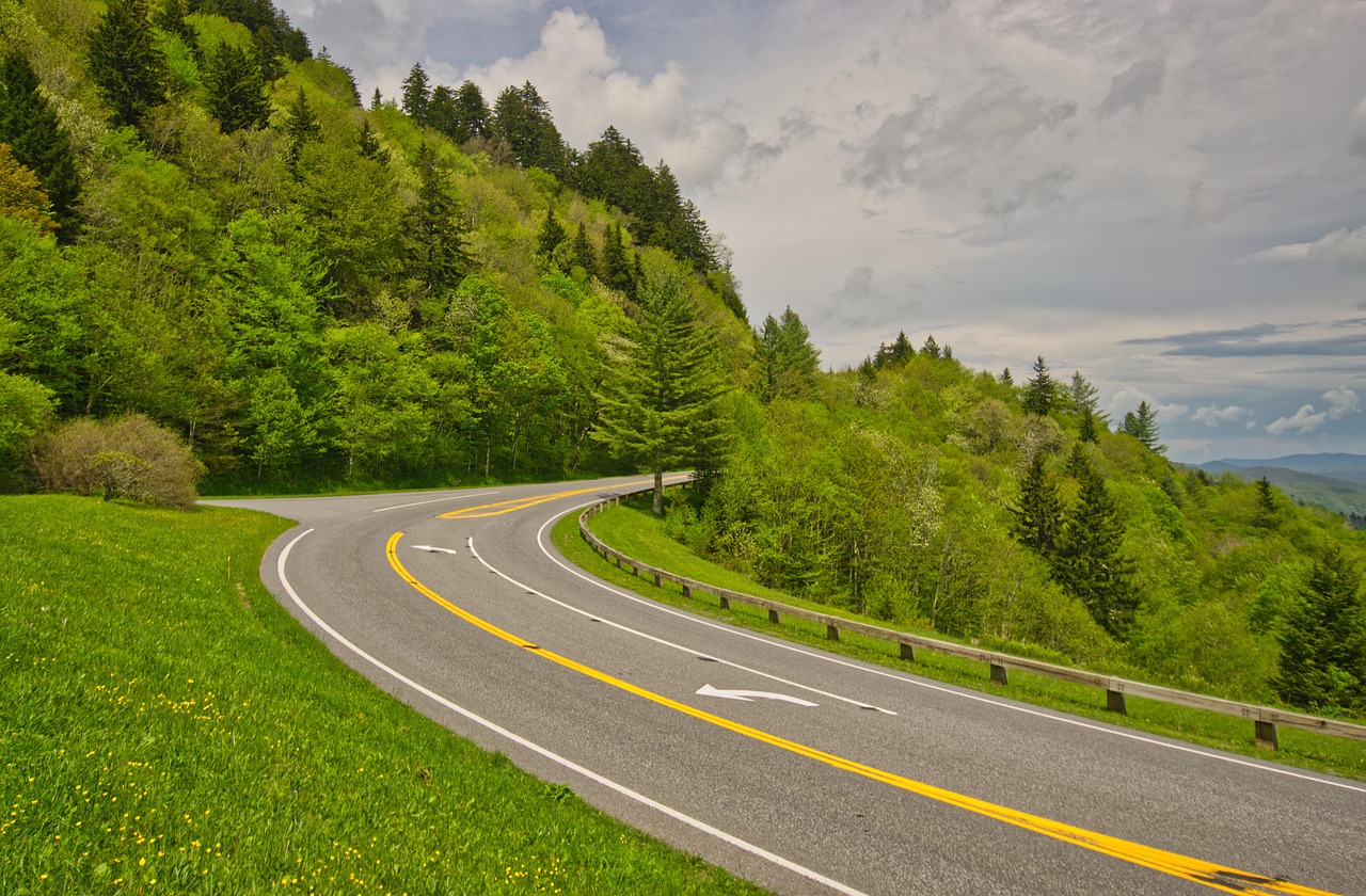 Mountain road, lonely, landscape, nature, mountain, forest, heaven, clouds, panorama, summer, national park, north carolina, usa road, mountains, idyll, automobile, traffic, north carolina, north caro