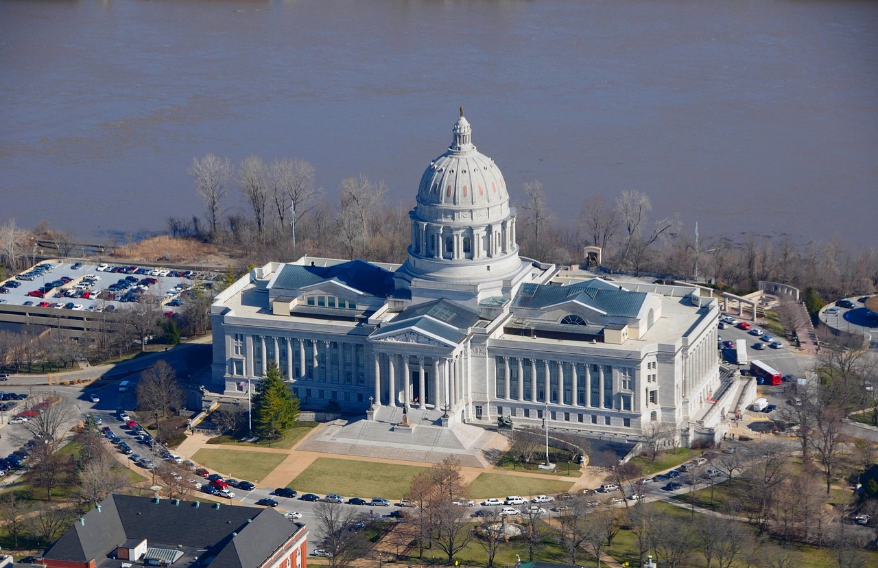 Jefferson city, missouri, capitol, river, water, dome, buildings, structures, aerial view, architecture, nature, scenic, outside, trees, vehicles, street, blue street