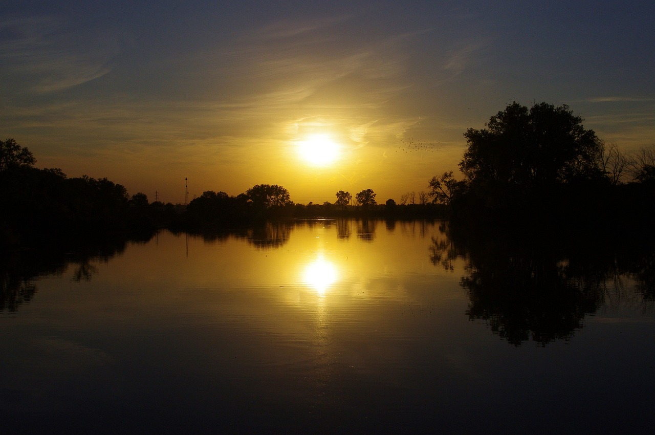 Rock island illinois sunset, landscape, sunrise, sunset, water, lake, reflection, yellow, golden, sun, sky, pond, trees, horizon, nature, black, orange, glow, evening, morning, dusk, dawn, sunlight, g