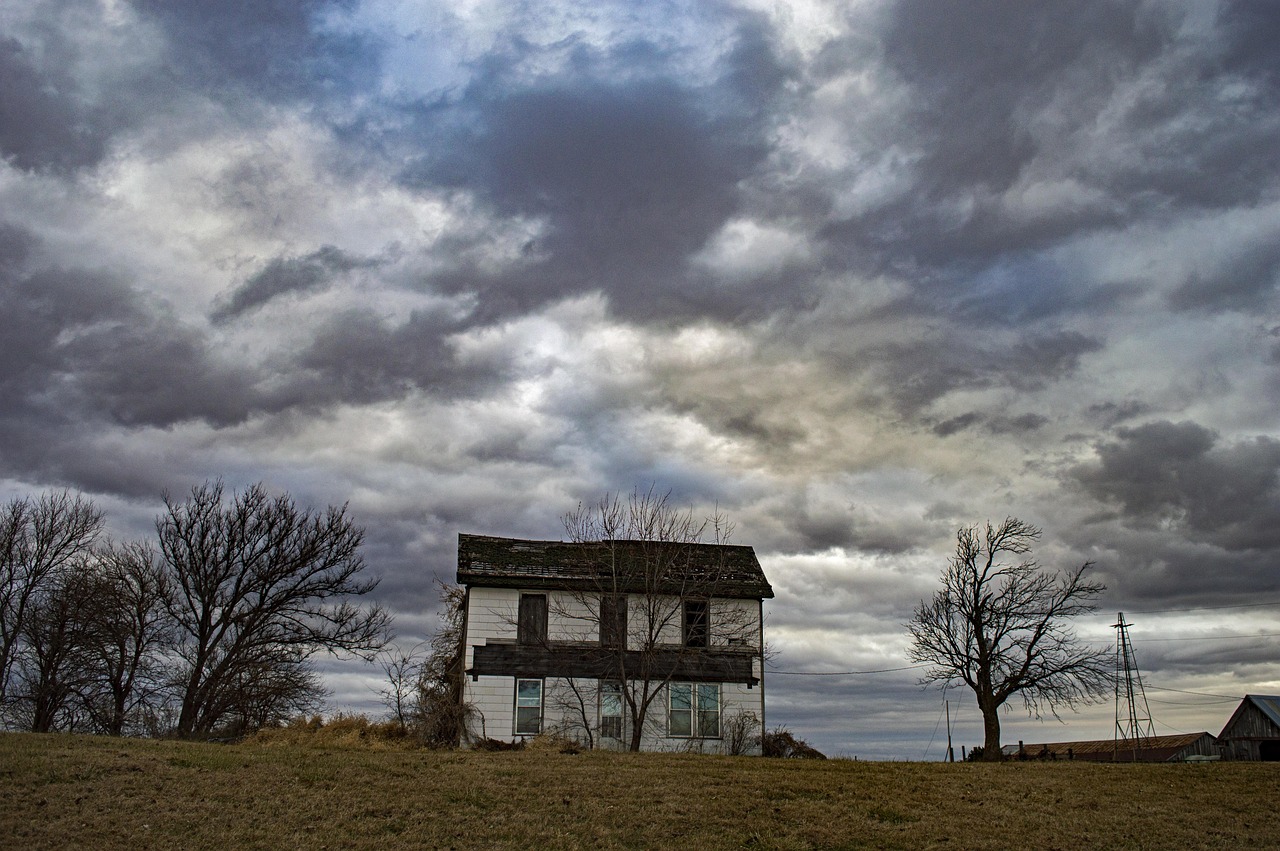 Loess hills, loess bluffs, rock port missouri, missouri, prairie, landscape, winter, midwest, nature, fall, bluffs, farmland, horizon, abandoned, abandoned house, old house, decay, sky, historic house