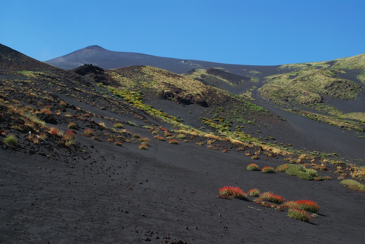 Volcano, lava, ash, landscape, hawaii