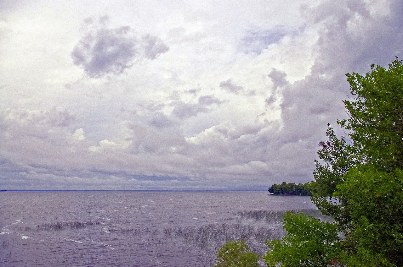 Mille lacs cloudy morning, lake, cloudy, landscape, water, nature, scenic, mille, lacs, outdoors, sky, clouds, minnesota, stormy, atmosphere, mood, morning