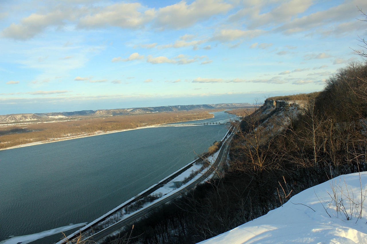 Mississippi river, bluff, nature, landscape, scenic, river, mississippi, snow