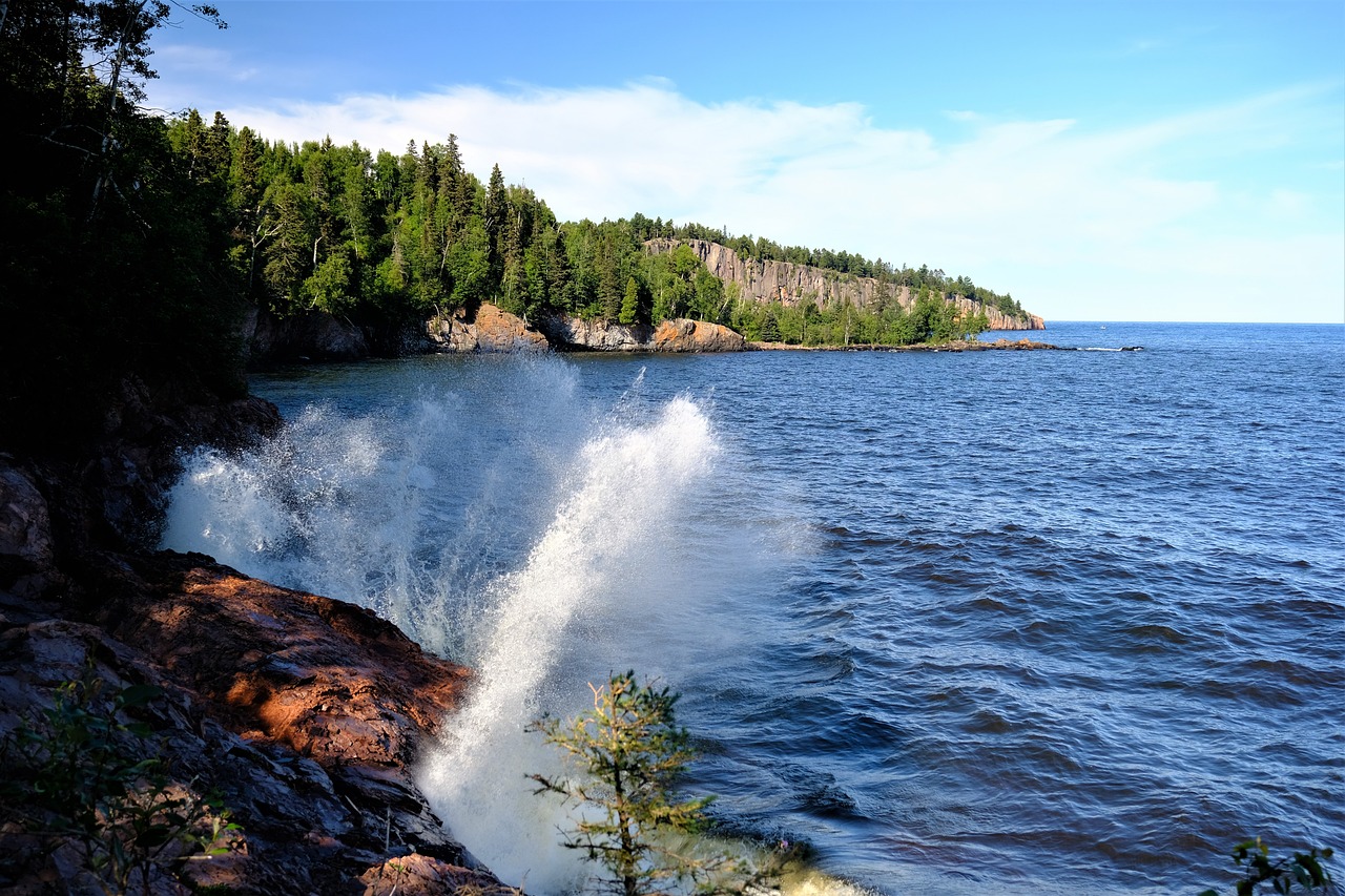Lake, lakeside, waves, water, nature, spray, rocks, scenery, landscape, shore, lake michigan