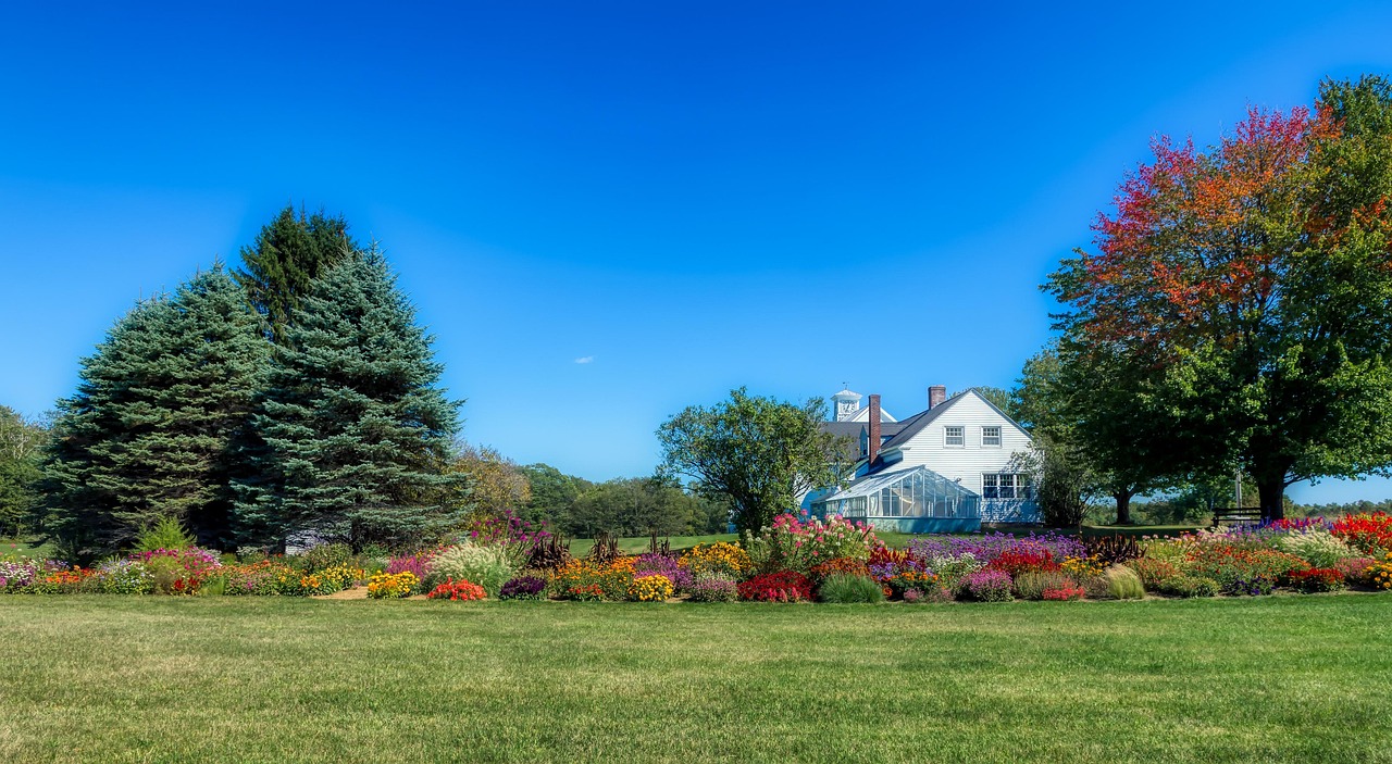 Maine, new england, america, farm, landscape, autumn, fall, trees, greenhouse, farmhouse, home, flower wallpaper, house, scenic, nature, beautiful flowers, flower background, country, countryside, rur