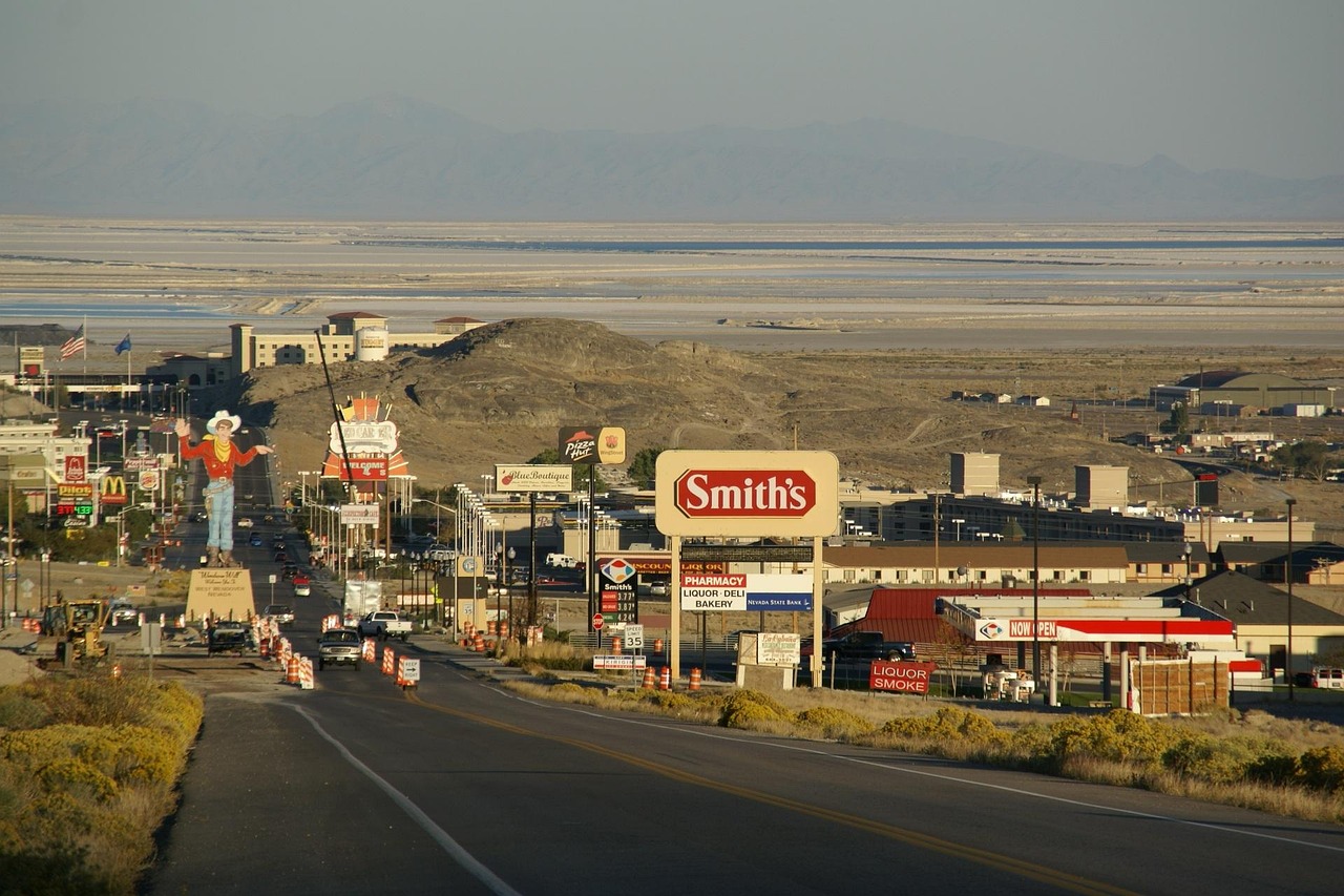 Wendover, nature, nevada, usa, desert, bonneville, flats, street, highway, view, horizon, town, asphalt, interstate, United States, West Wendover, Nevada